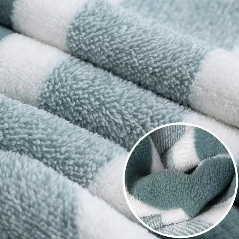 Striped Pattern Towel Set — Soft, Quick-Drying Bath Towels