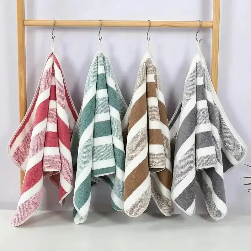Striped Pattern Towel Set — Soft, Quick-Drying Bath Towels